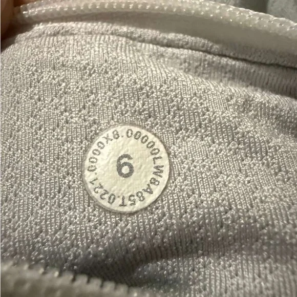 Lululemon Athletica White Textured Fabric - Picture 6 of 6